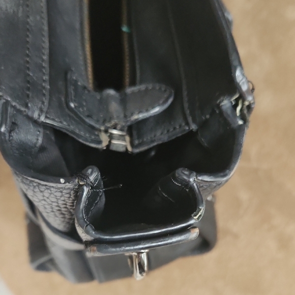 ✨️Coach Black Studded Leather Satchel - Picture 8 of 17